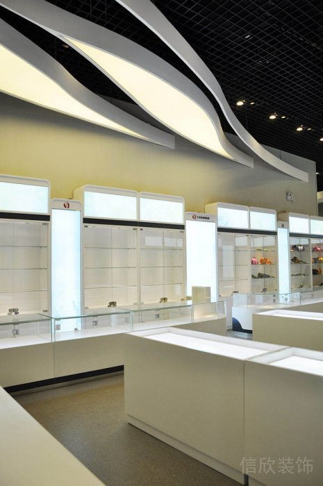 展柜展示區(qū)