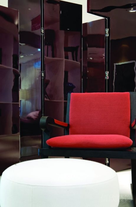 深圳南山鮮色調(diào)辦公室裝修 深圳南山鮮色調(diào)辦公室裝修