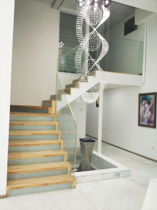 安心醫(yī)療會(huì)所裝修_樓梯