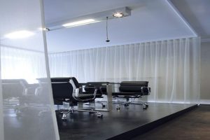 會(huì)議室裝修地面抬高