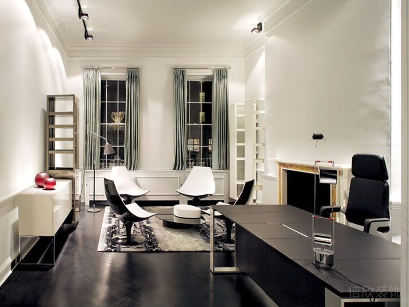 辦公室裝修深色調(diào)經(jīng)理室