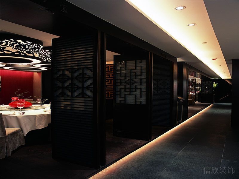 餐廳裝修活動(dòng)門