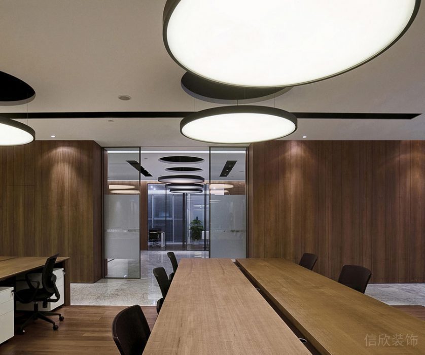 深圳南山現(xiàn)代辦公室裝修_辦公區(qū)