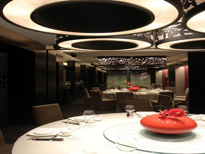 餐飲裝修_圓形雕花吊燈