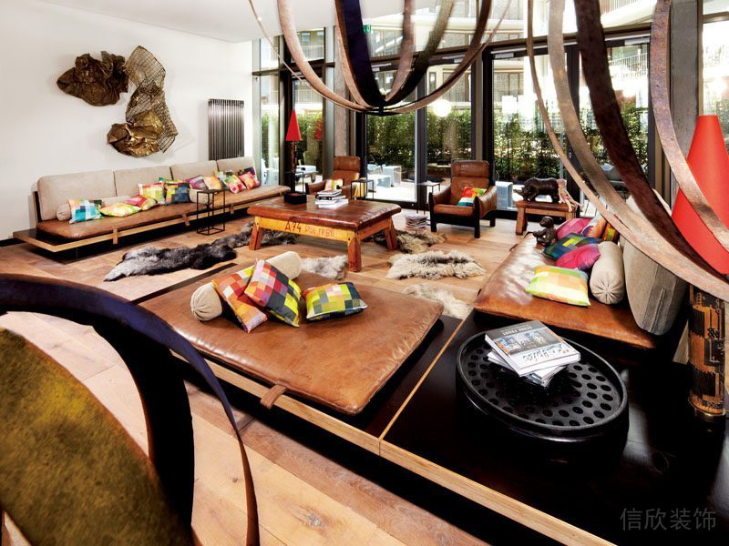 圓形鏤空吊頂藝術(shù)品裝修