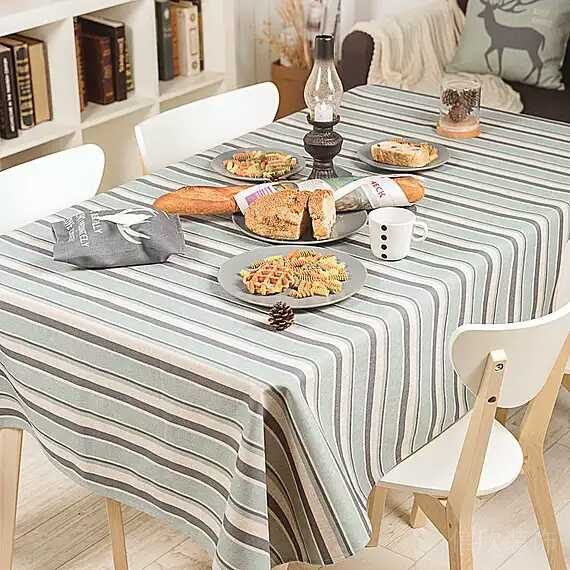 條紋餐桌布設(shè)計