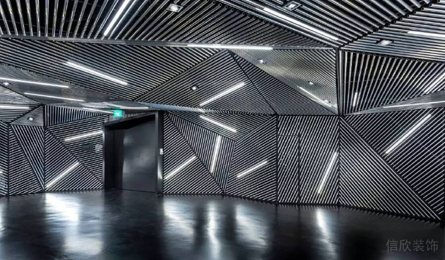 金屬線條不規(guī)則線條辦公室