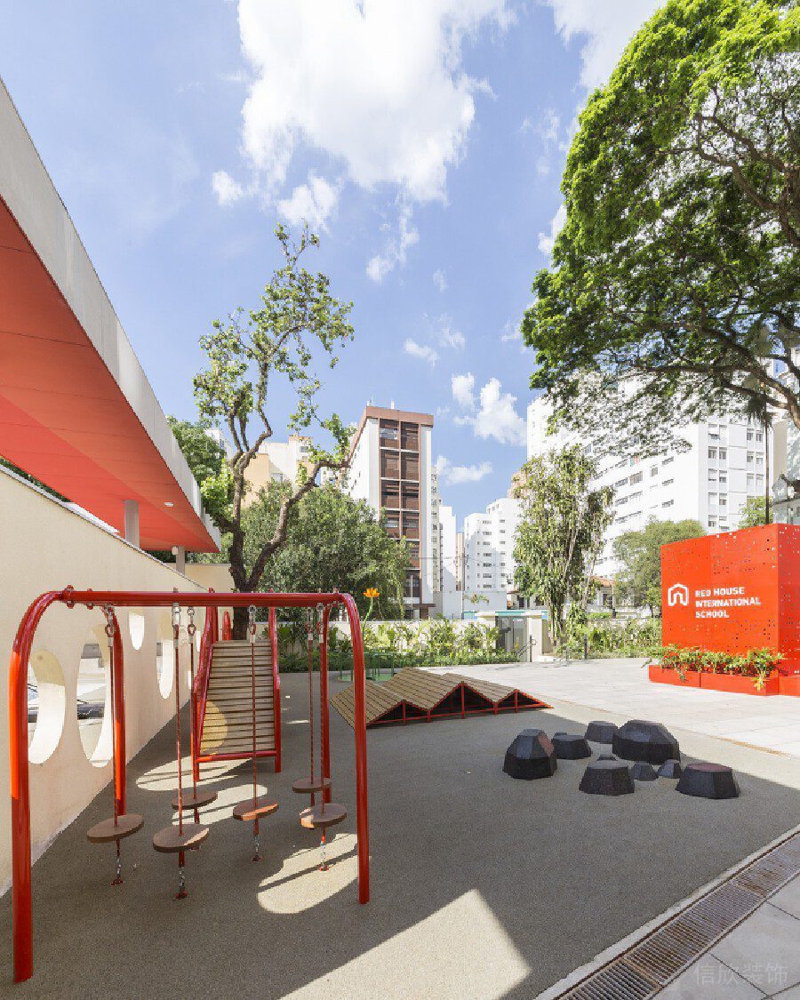 公共休息娛樂區(qū)設(shè)施建設(shè)金屬不銹鋼紅色裝修