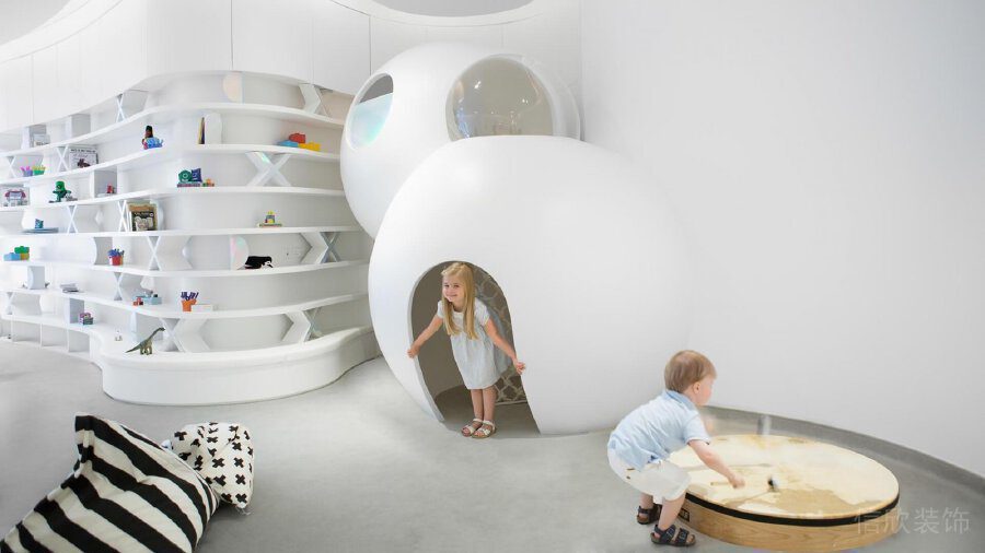 純白兒童樹洞設計內(nèi)嵌式墻柜機構(gòu)裝修