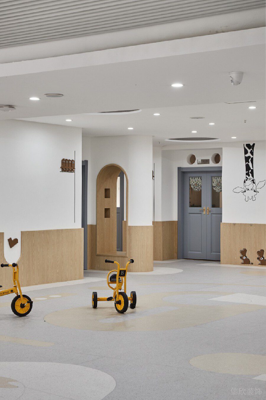 現(xiàn)代簡約機構裝修篇pvc娛樂區(qū)域