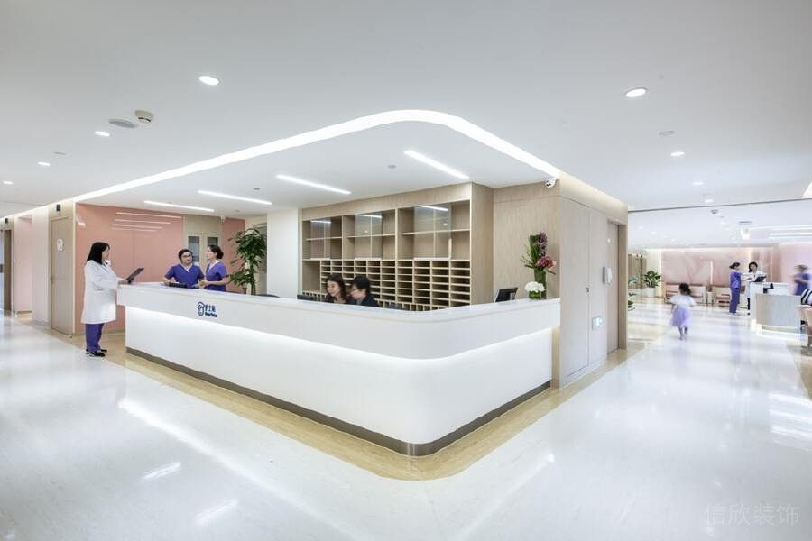 護士站醫(yī)療機構私人醫(yī)院裝修設計弧線簡約白弧線極簡風裝修