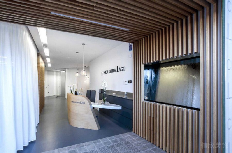 牙科診所大廳玄關(guān)處裝修設(shè)計木質(zhì)效果圖