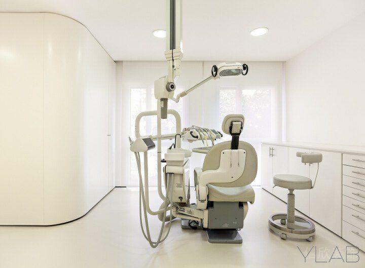 墻柜半墻設(shè)計牙科診所裝修設(shè)計