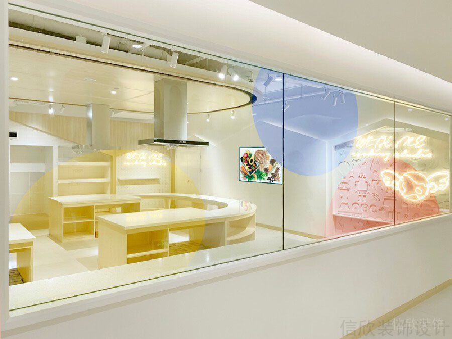 深圳和協(xié)幼兒園裝修設計-手工制作臺 深圳和協(xié)幼兒園裝修設計-手工制作臺