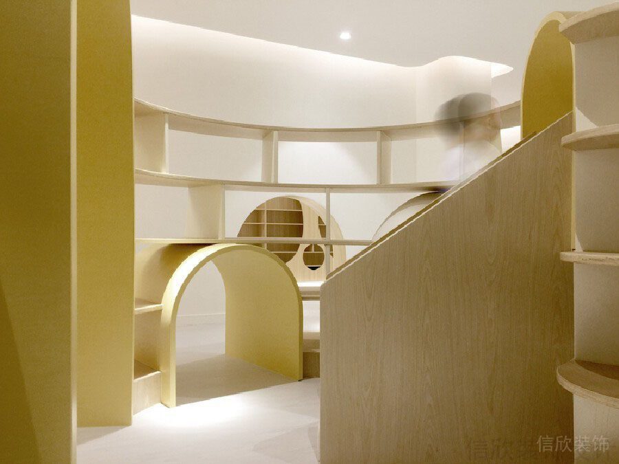 黃色裝修設(shè)計木質(zhì)拱形木柜辦公室公共開放區(qū)域