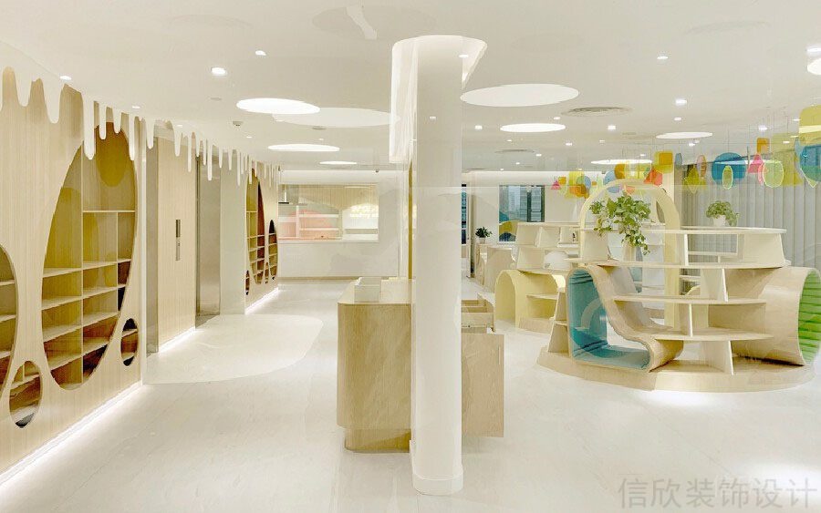 深圳和協(xié)幼兒園裝修設計-中庭游樂區(qū)全景 深圳和協(xié)幼兒園裝修設計-中庭游樂區(qū)全景