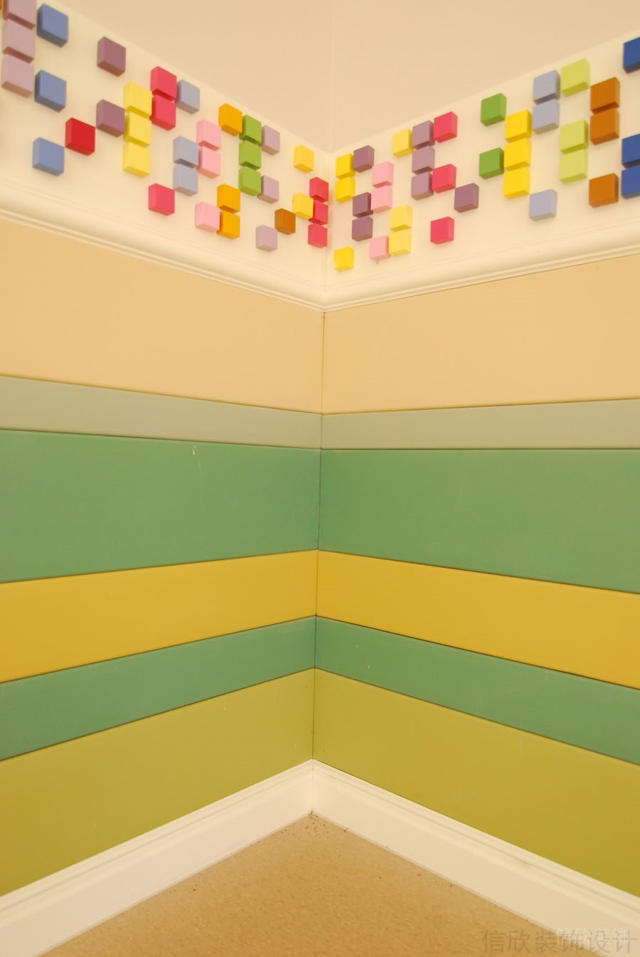 彩色墻體馬賽克設(shè)計(jì)軟包拐角機(jī)構(gòu)安全效果圖
