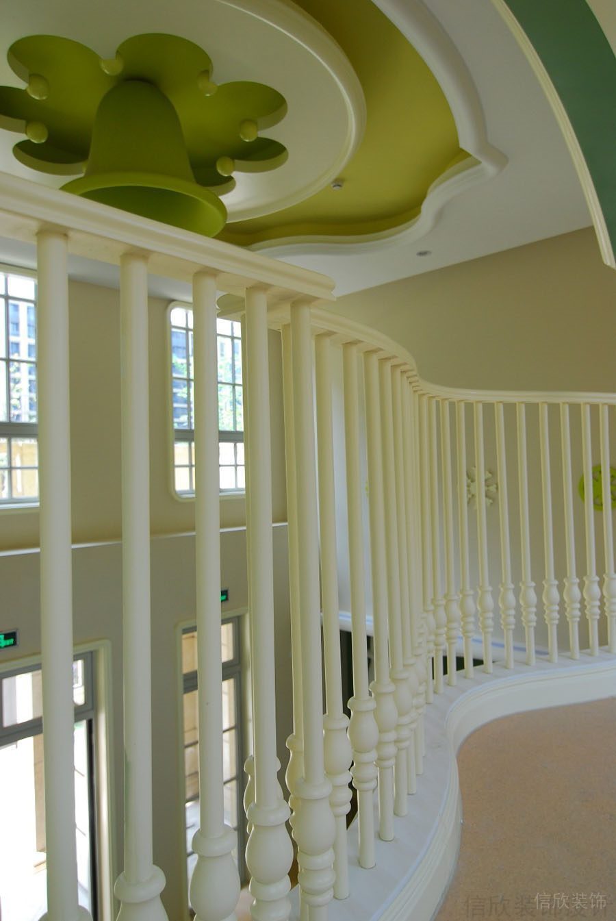 古典天花裝修設計辦公室裝修設計效果圖
