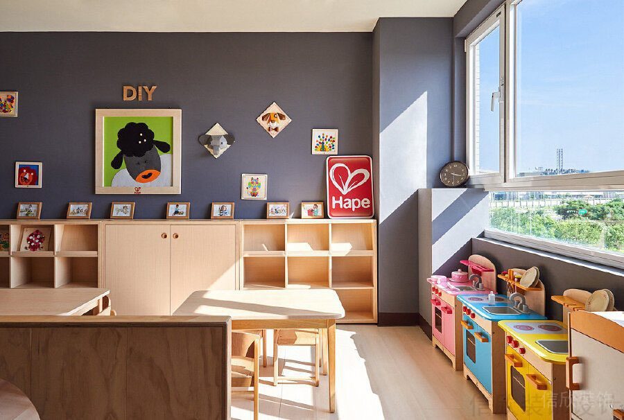 復(fù)古美式英語外語教學(xué)中心兒童啟蒙木質(zhì)創(chuàng)意設(shè)計(jì)效果圖
