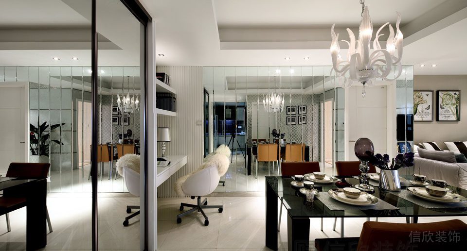 客廳區(qū)域就餐區(qū)黑色簡約大理石天花水晶吊頂鏡面墻體裝修設計