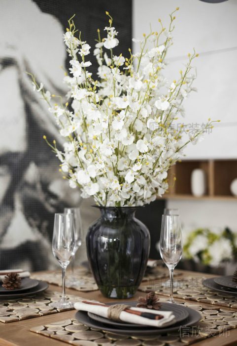 餐桌原木風日式就餐區(qū)設(shè)計圖