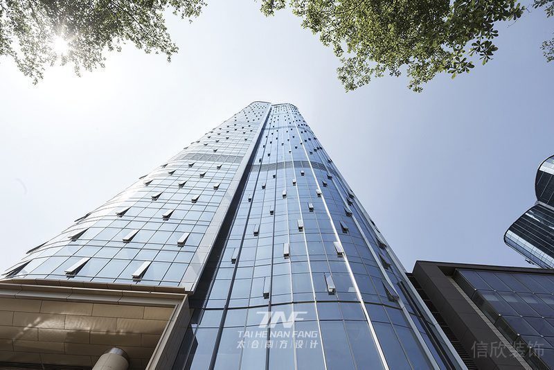 辦公樓俯視圖玻璃高樓設(shè)計圖