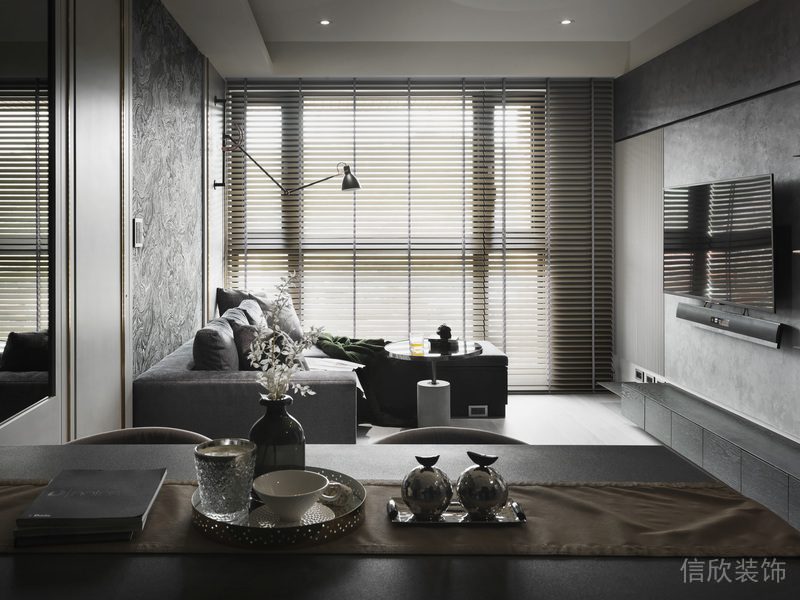 暗色客廳裝修日式簡(jiǎn)約風(fēng)百葉窗效果圖