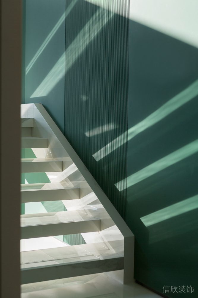 綠色過(guò)道裝修設(shè)計(jì)鏤空階梯效果圖大理石過(guò)道效果圖
