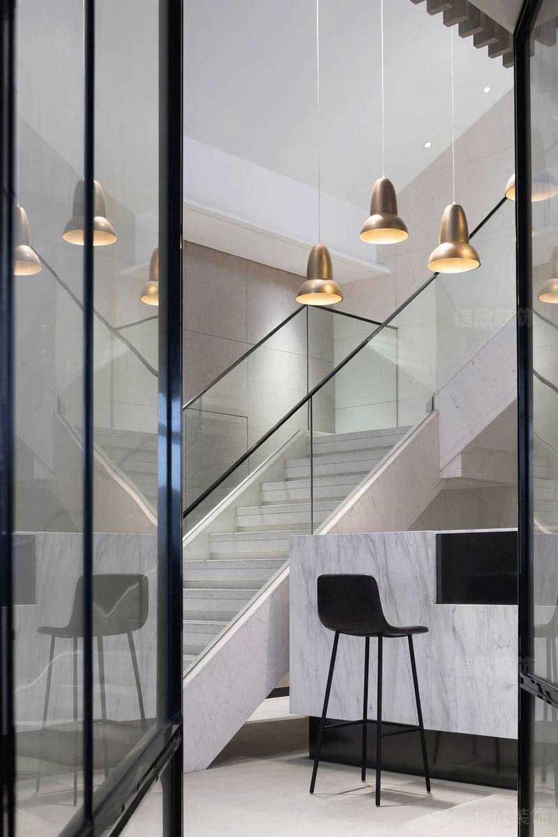 辦公室現(xiàn)代輕奢風大理石前臺效果圖