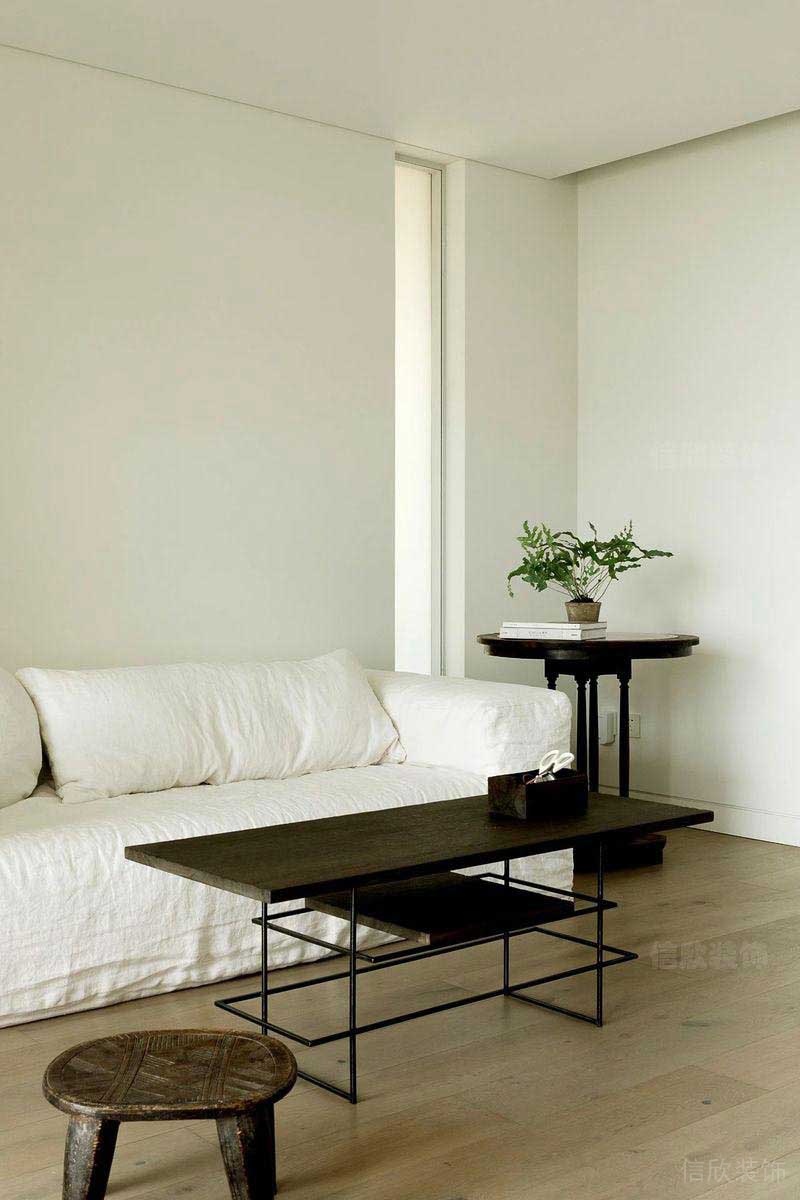 北歐客廳白色沙發(fā)