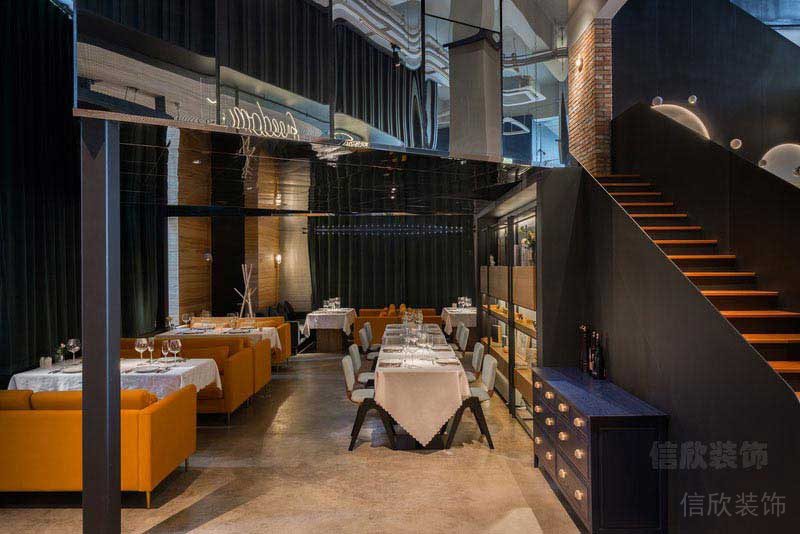 餐廳工業(yè)風(fēng)用餐區(qū)布藝沙發(fā)效果圖