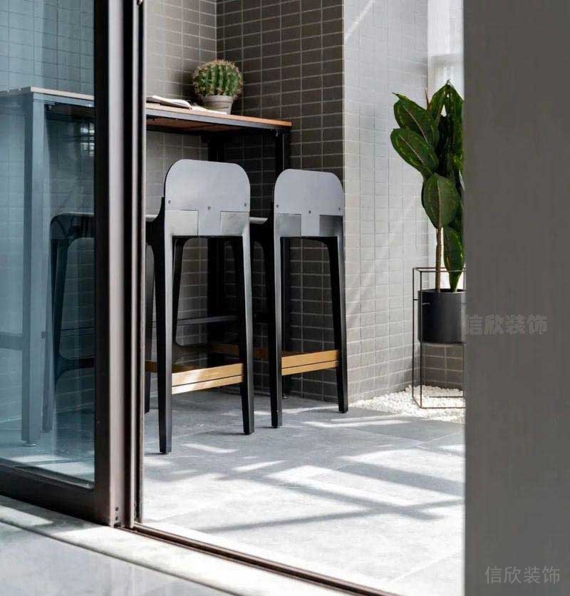 二手房改造現(xiàn)代簡約風(fēng)陽臺休閑區(qū)效果圖