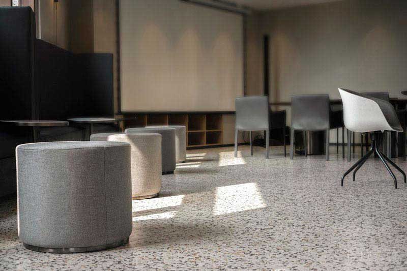 極簡風格辦公休閑區(qū)雅座