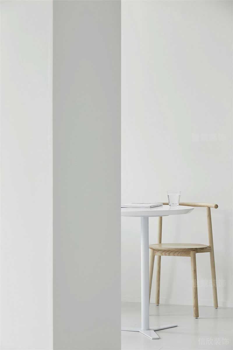 極簡風(fēng)格公寓空間休閑用餐區(qū)