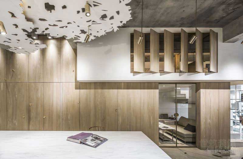 極簡(jiǎn)原木風(fēng)辦公室休閑餐吧一角