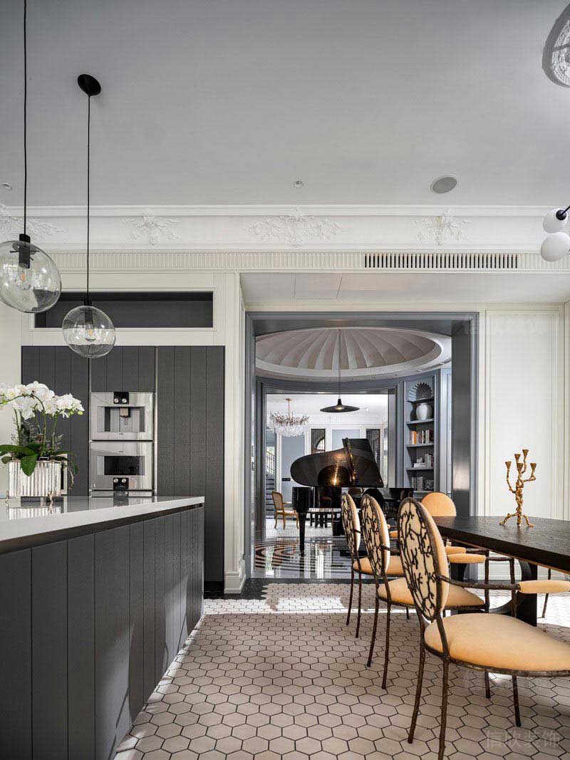 歐式餐廳藍(lán)灰掉的設(shè)計(jì)效果