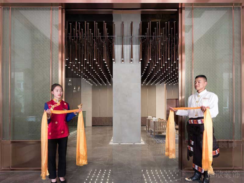 輕奢風(fēng)格餐廳入口處