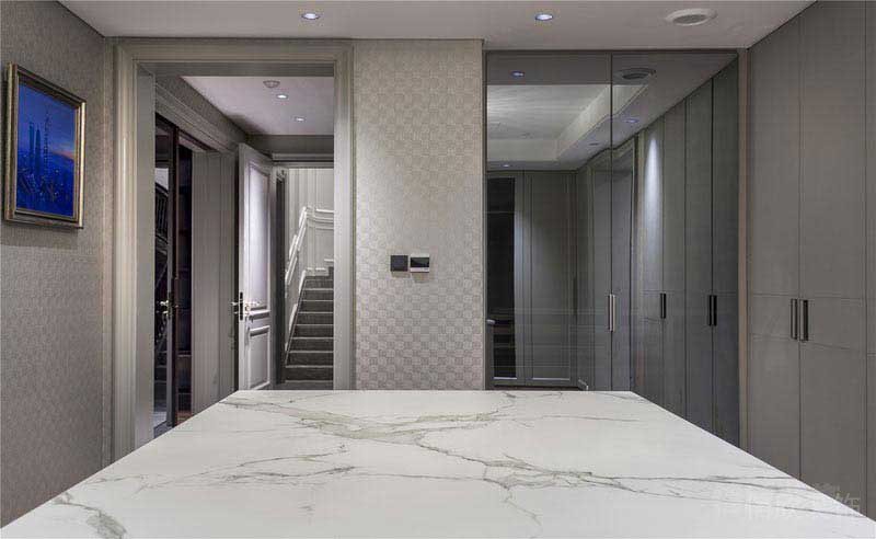 輕奢風(fēng)格家庭客廳