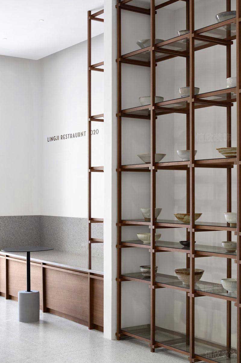 日式餐廳簡(jiǎn)易置物架裝飾效果