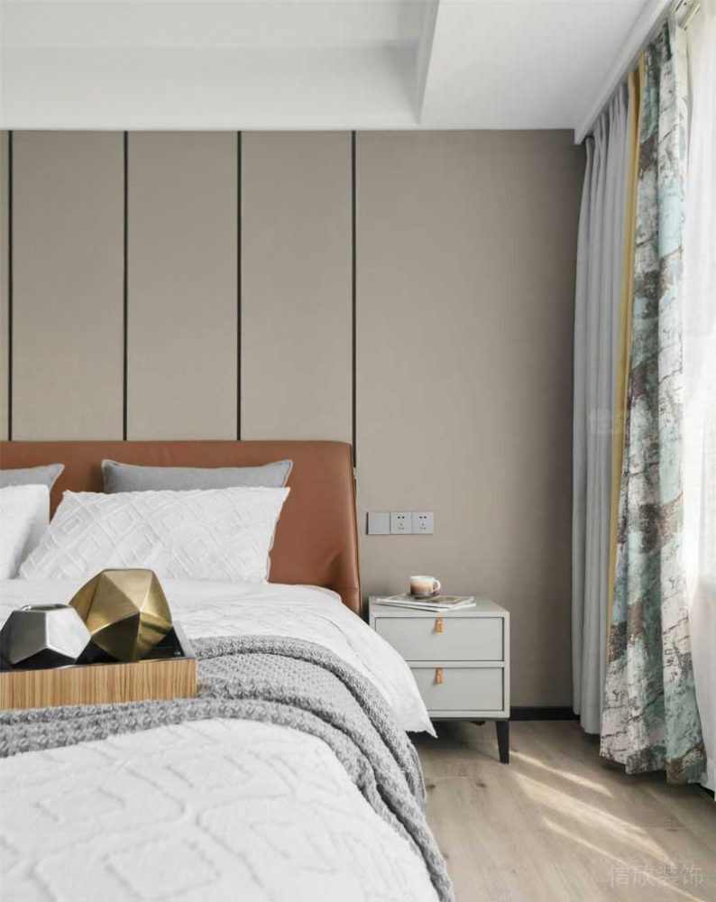 現(xiàn)代風(fēng)格家居次臥床頭柜