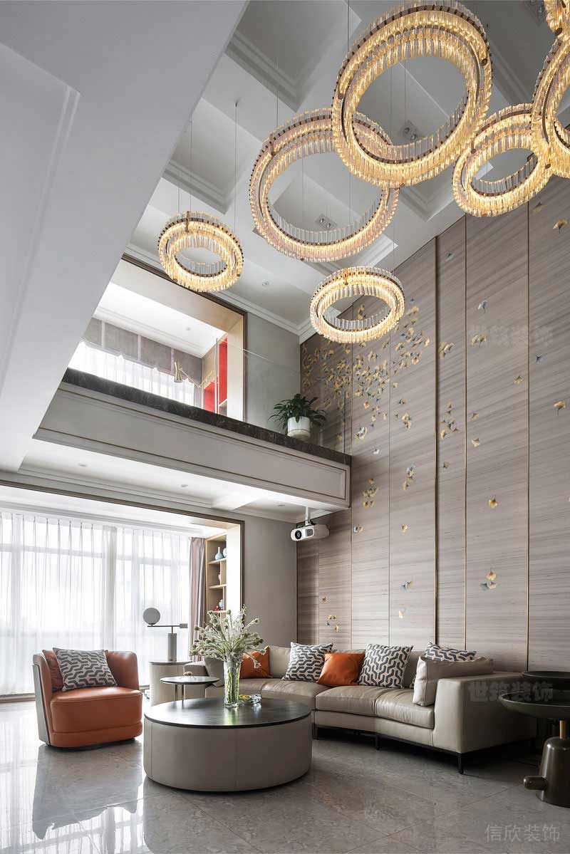 現(xiàn)代風格家居復式空間中空客廳