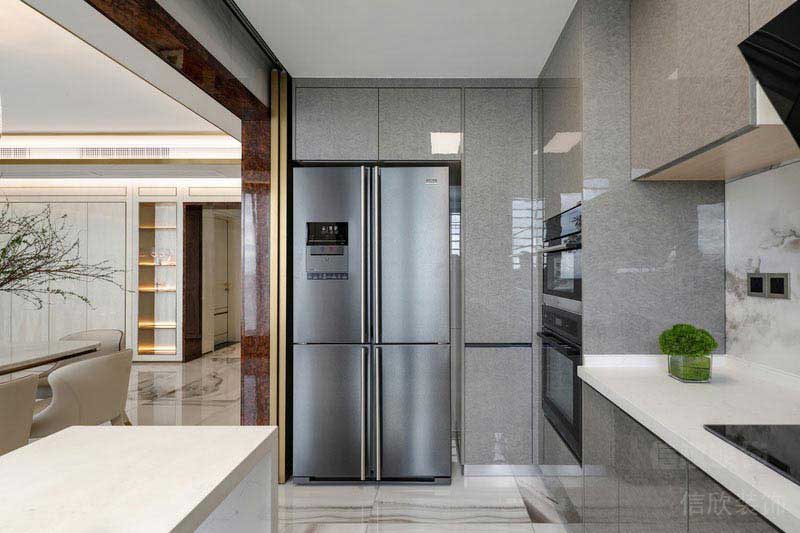 現(xiàn)代風格家居豪華大平層餐廚