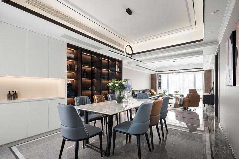 現(xiàn)代風格家居空間全部訂制藏光展示柜