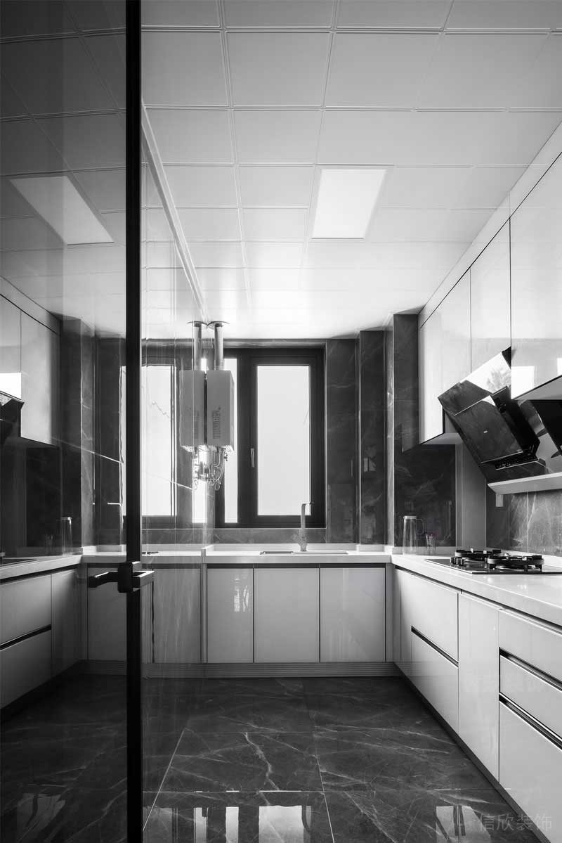 現(xiàn)代風格樣板間廚房灶臺