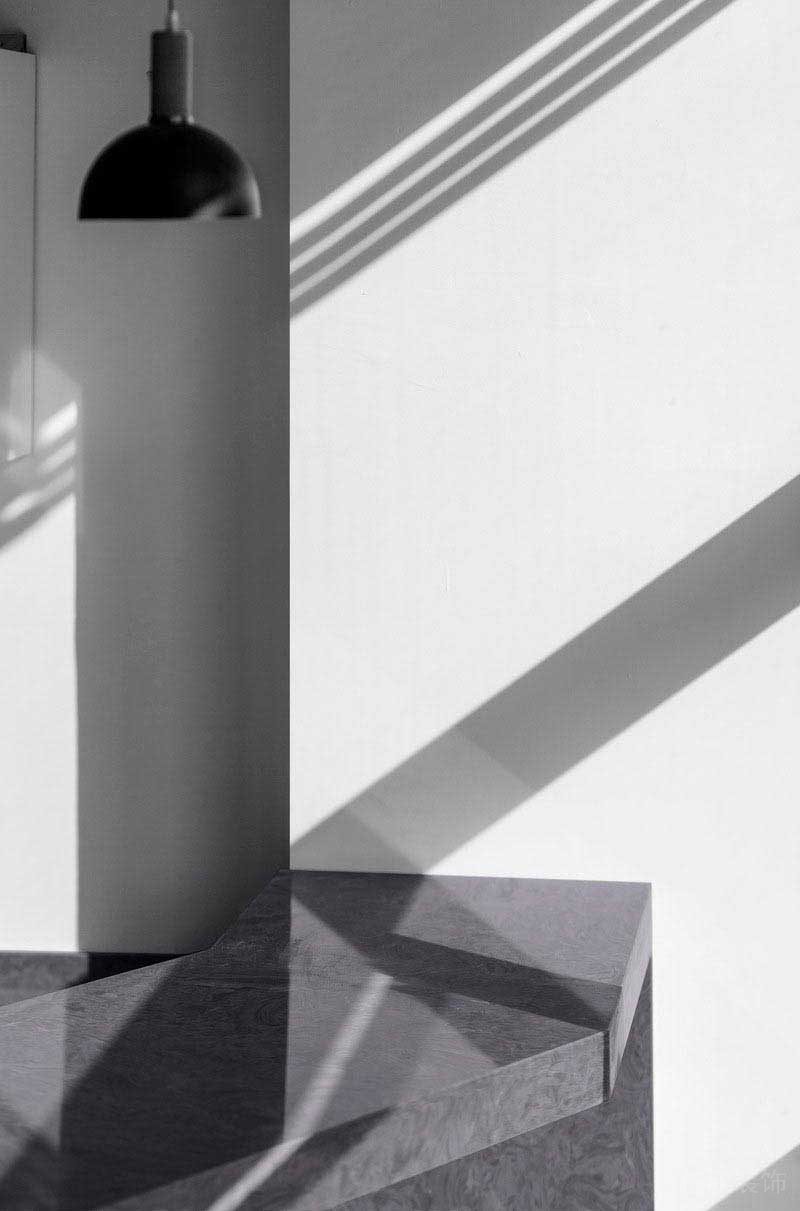 現(xiàn)代家居藝術(shù)吊燈