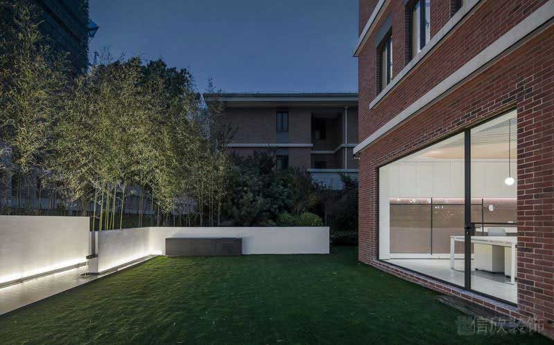 現(xiàn)代美式風(fēng)別墅花園