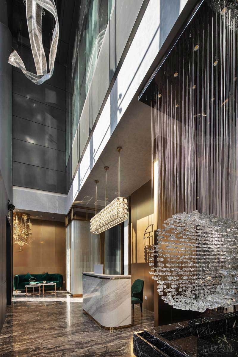 現(xiàn)代輕奢風辦公室大堂實景圖