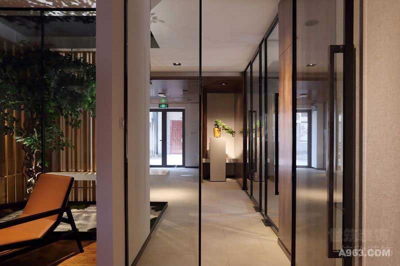 現(xiàn)代中式風格辦公室過道氛圍