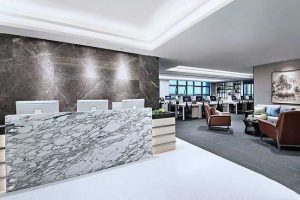 現(xiàn)代中式風(fēng)格辦公室前廳大理石前臺