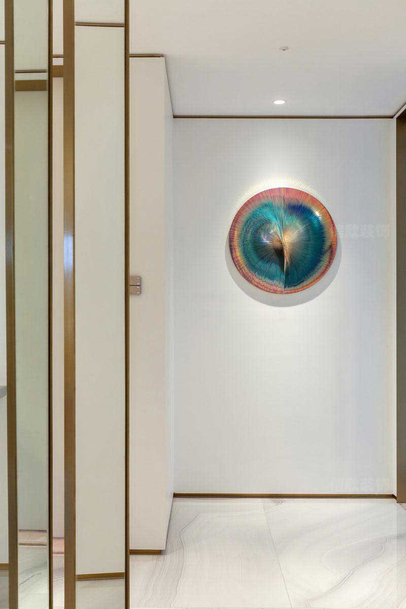 新居現(xiàn)代輕奢風(fēng)玄關(guān)過(guò)道效果圖